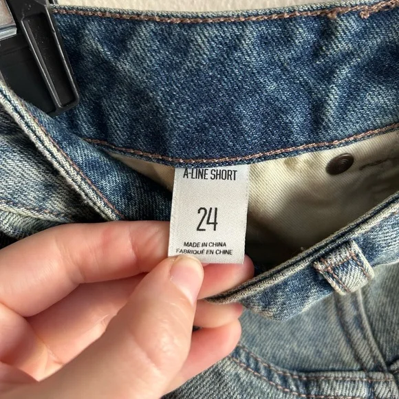 Urban Outfitters BDG A-Line Cutoff Denim Short - Size 24 - Picture 8 of 8